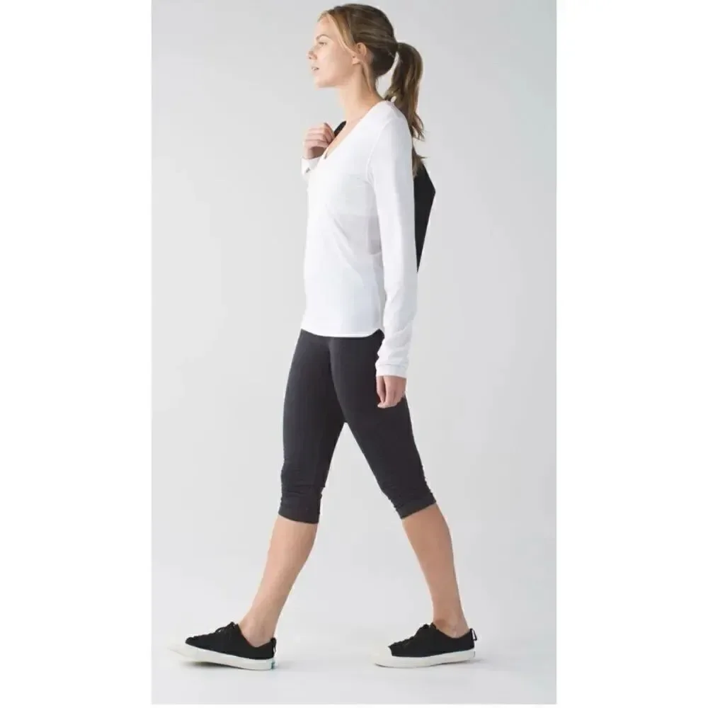 Lululemon In The Flow Crop II Heathered Deep Coal Size 4
